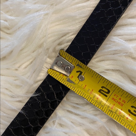 J.Crew Black Textured Belt with Gold Buckle size S BNWOT - Picture 6 of 8